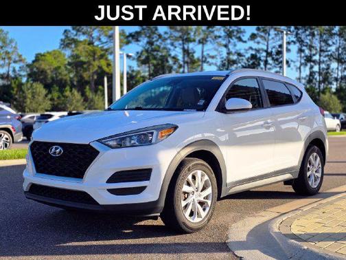 Dazzling White 2019 Hyundai TUCSON Value