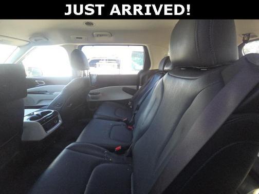 2022 Kia Carnival SX