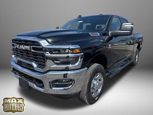 2025 RAM 2500 Tradesman Crew Cab 4x4 6'4' Box