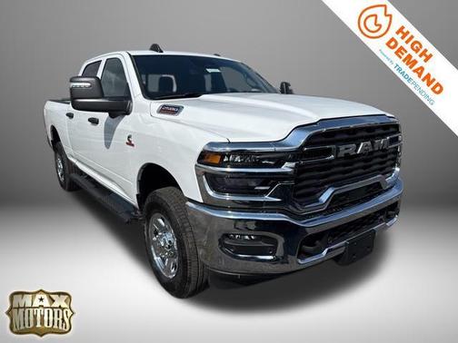 2025 RAM 2500 Tradesman Crew Cab 4x4 6'4' Box