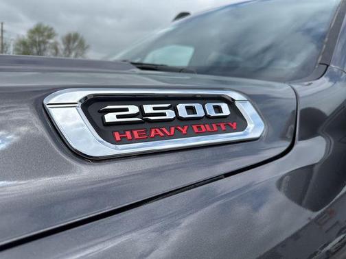 2025 RAM 2500 Tradesman Crew Cab 4x4 6'4' Box