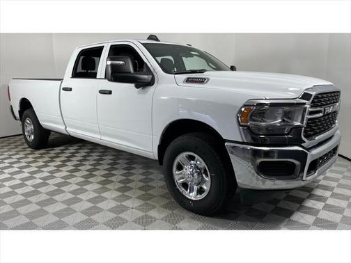 2024 RAM 2500 Tradesman Crew Cab 4x2 8' Box