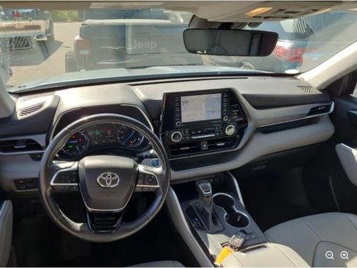 2020 Toyota Highlander Hybrid XLE