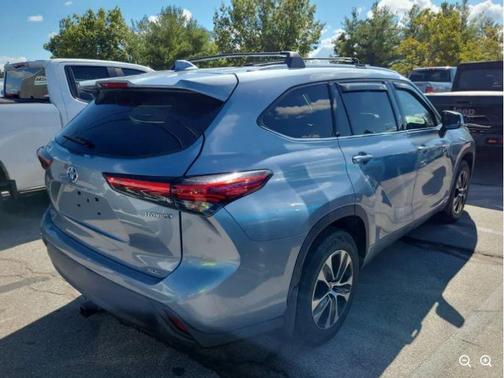 2020 Toyota Highlander Hybrid XLE