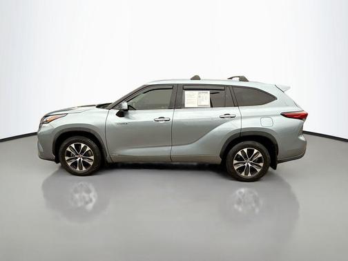2020 Toyota Highlander Hybrid XLE