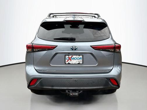 2020 Toyota Highlander Hybrid XLE
