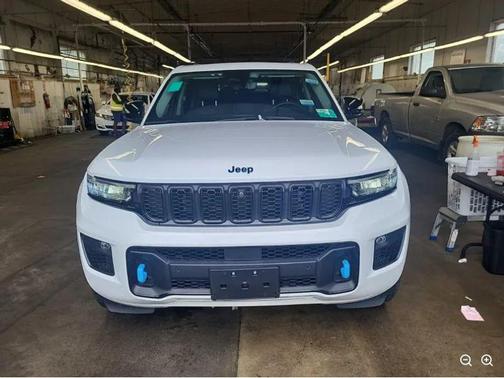 2023 Jeep Grand Cherokee 4xe 30th Anniversary
