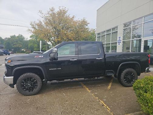 2025 Chevrolet Silverado 2500 LTZ