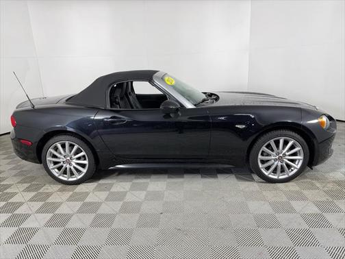 2017 FIAT 124 Spider Base