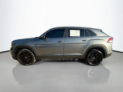 2021 Volkswagen Atlas Cross Sport 2.0T SE w/Technology