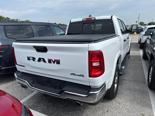 Bright White Clearcoat 2025 RAM 1500 Big Horn/Lone Star