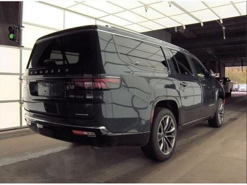 2024 Jeep Wagoneer L Series III 4x4