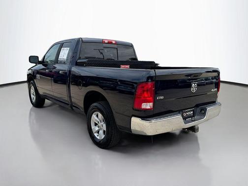 True Blue Pearlcoat 2016 RAM 1500 SLT