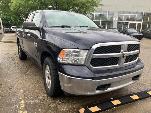 True Blue Pearlcoat 2016 RAM 1500 SLT