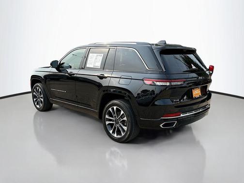 2022 Jeep Grand Cherokee Overland