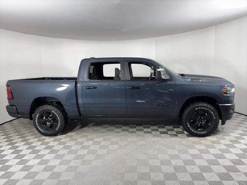 2025 RAM 1500 Warlock Crew Cab 4x4 5'7' Box