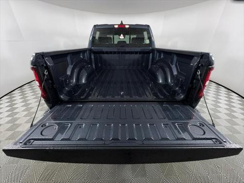 2025 RAM 1500 Warlock Crew Cab 4x4 5'7' Box