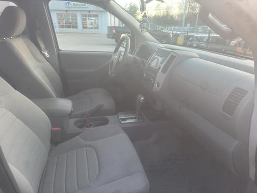 2017 Nissan Frontier S