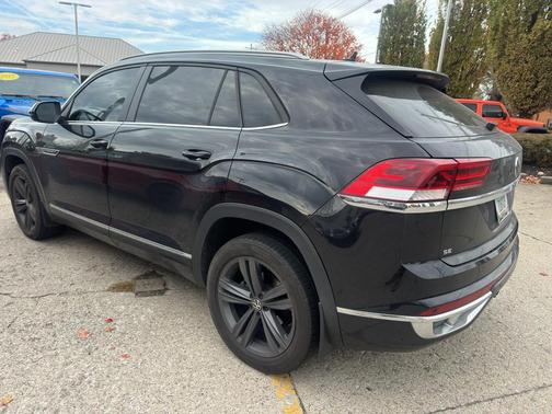 2020 Volkswagen Atlas Cross Sport 3.6L V6 SE w/Technology R-Line