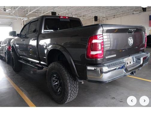 2020 RAM 2500 Laramie Crew Cab 4x4 6'4' Box