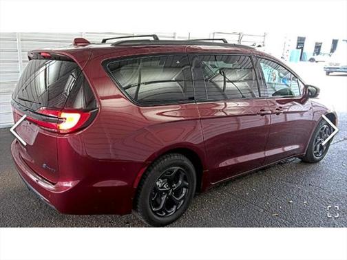 2021 Chrysler Pacifica Hybrid Limited