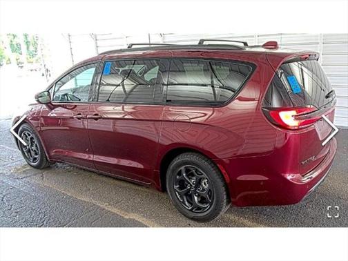 2021 Chrysler Pacifica Hybrid Limited
