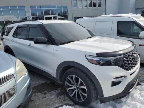 2022 Ford Explorer ST-Line