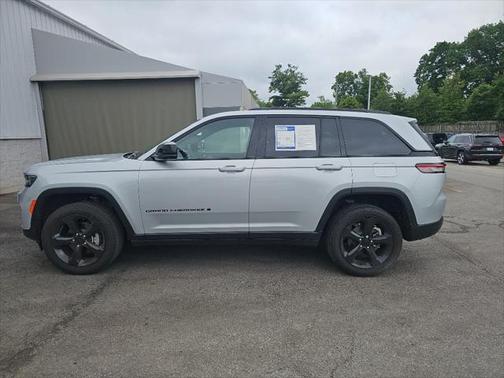 2024 Jeep Grand Cherokee Altitude