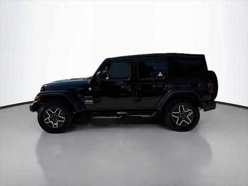 2024 Jeep Wrangler 4-Door Sahara 4x4