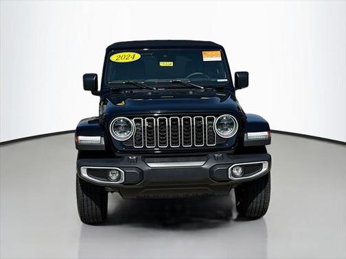 2024 Jeep Wrangler 4-Door Sahara 4x4