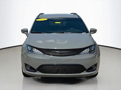 2020 Chrysler Pacifica L