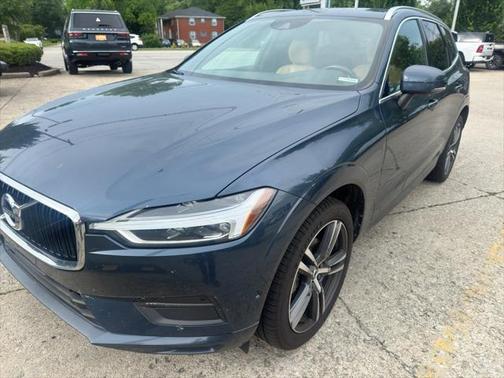 2019 Volvo XC60 T5 Momentum