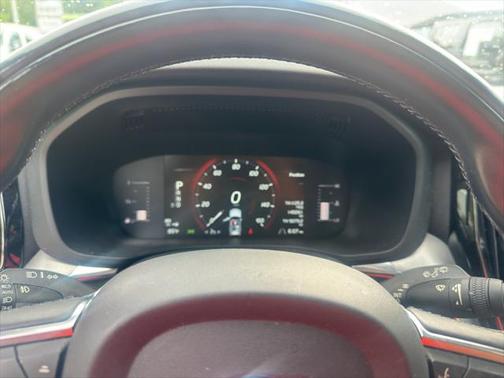 2019 Volvo XC60 T5 Momentum