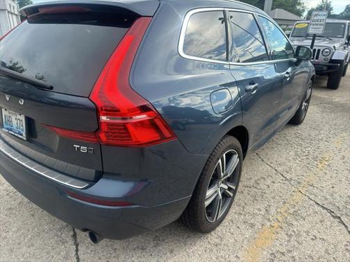2019 Volvo XC60 T5 Momentum