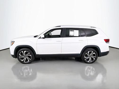 White 2023 Volkswagen Atlas 3.6L SEL