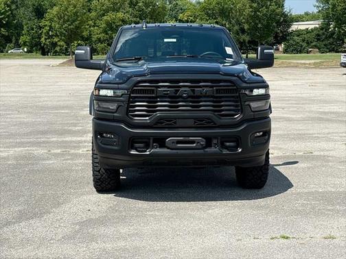 2025 RAM 2500 Tradesman Crew Cab 4x4 6'4' Box