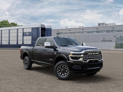 Diamond Black Crystal Pearlcoat 2026 RAM 2500 Longhorn
