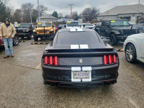 2018 Ford Shelby GT350 Base
