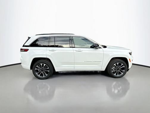 2025 Jeep Grand Cherokee Overland