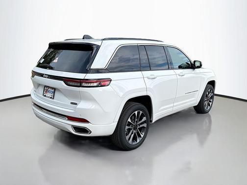 2025 Jeep Grand Cherokee Overland