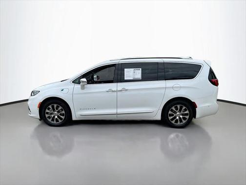 2024 Chrysler Pacifica L