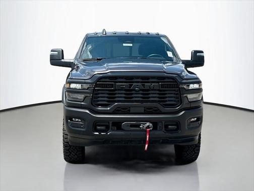 2025 RAM 2500 Tradesman Crew Cab 4x4 6'4' Box