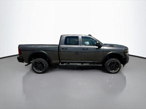 2025 RAM 2500 Tradesman Crew Cab 4x4 6'4' Box