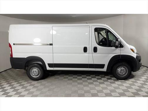 2025 RAM ProMaster 1500 Low Roof