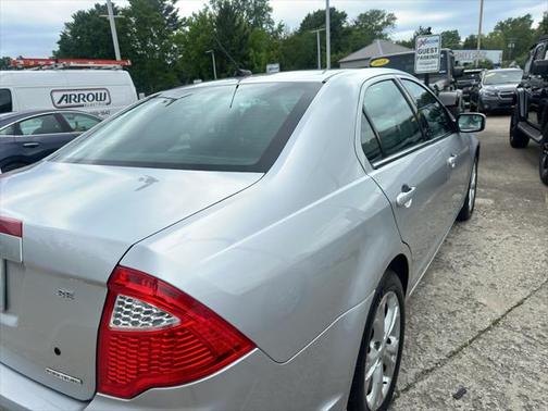 2012 Ford Fusion SE