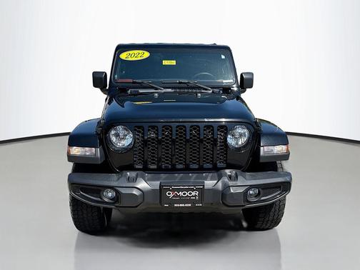Black Clearcoat 2022 Jeep Gladiator Sport