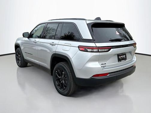 2026 Jeep Grand Cherokee Altitude