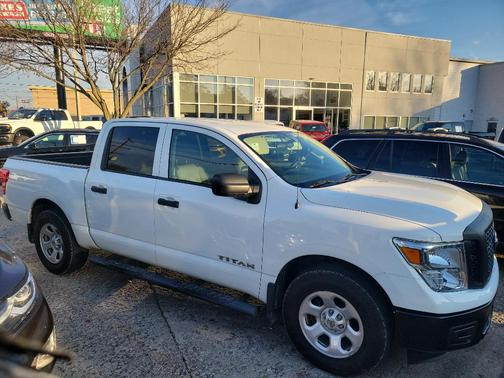 2018 Nissan Titan S