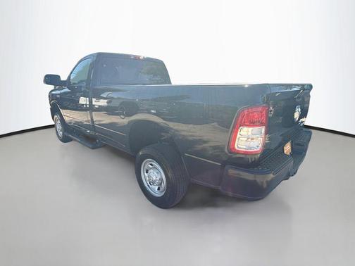 2021 RAM 2500 Tradesman Regular Cab 4x4 8' Box