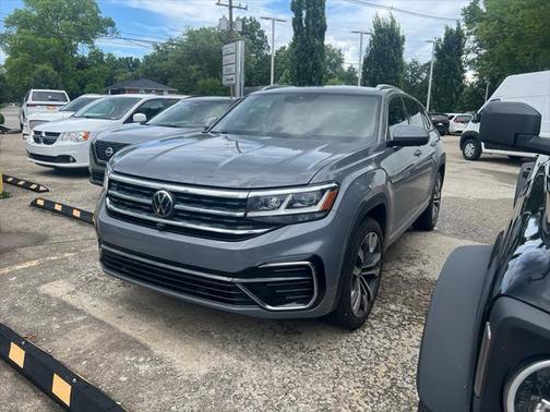 2023 Volkswagen Atlas Cross Sport 3.6L V6 SEL Premium R-Line